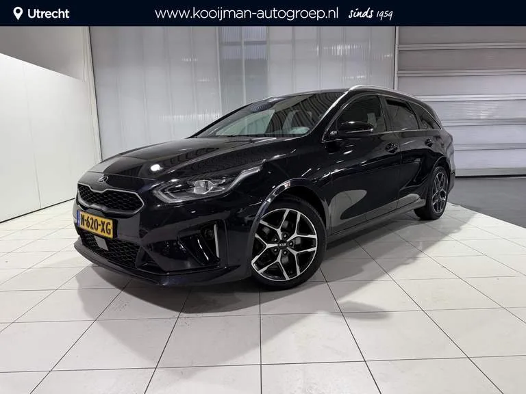 Kia Ceed Sportswagon (2022) — foto 1