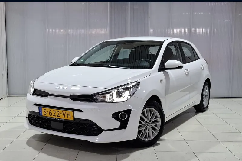 Kia Rio (2023)