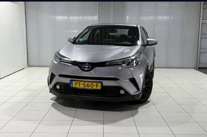 Toyota C-HR (2017)