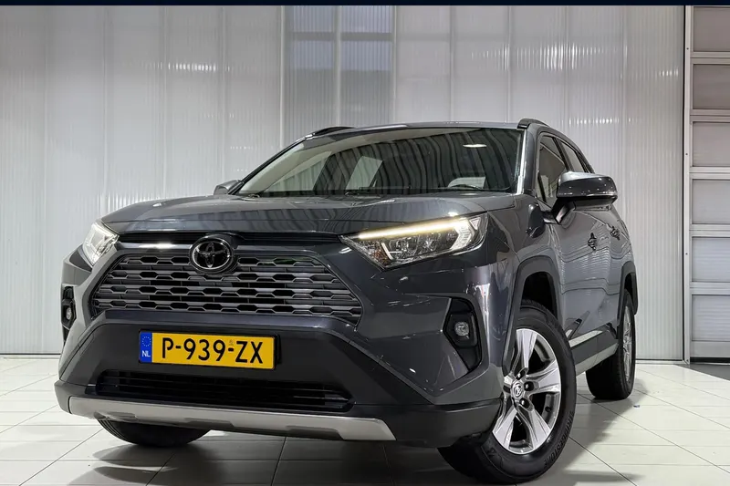 Toyota RAV4 (2022)