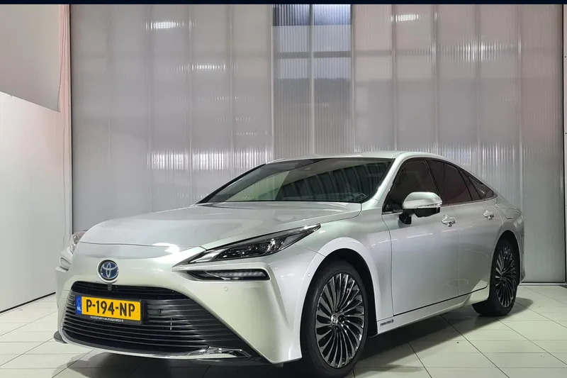 Toyota Mirai (2022)