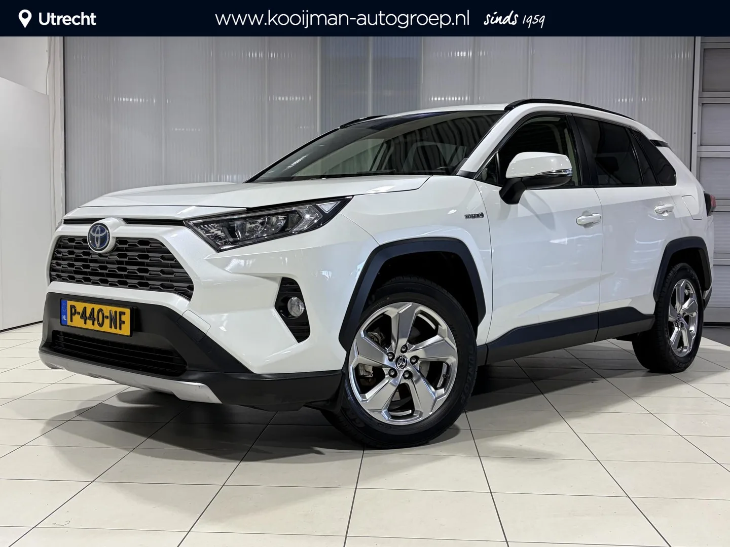 Toyota RAV4 (2021) — foto 1