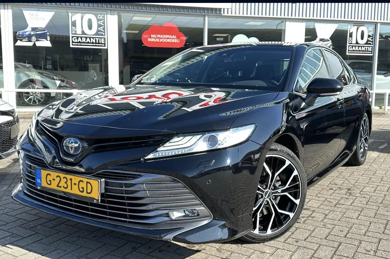 Toyota Camry (2019)