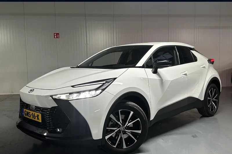 Toyota C-HR (2024)