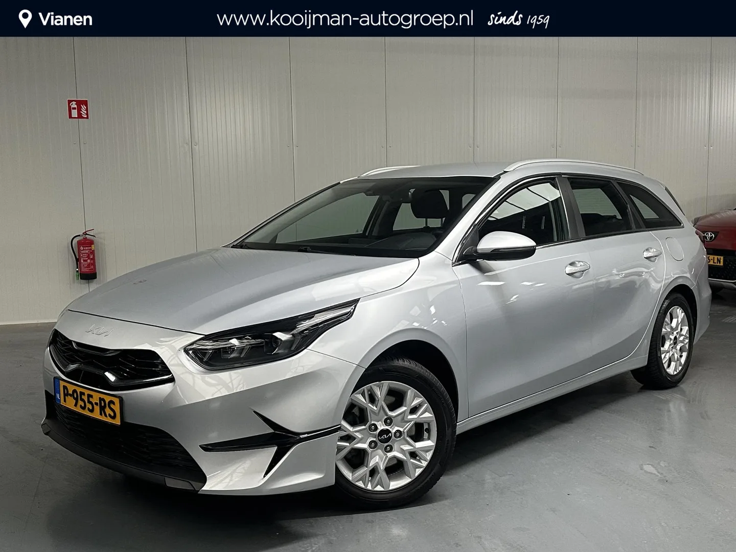 Kia Ceed Sportswagon (2022) — foto 1