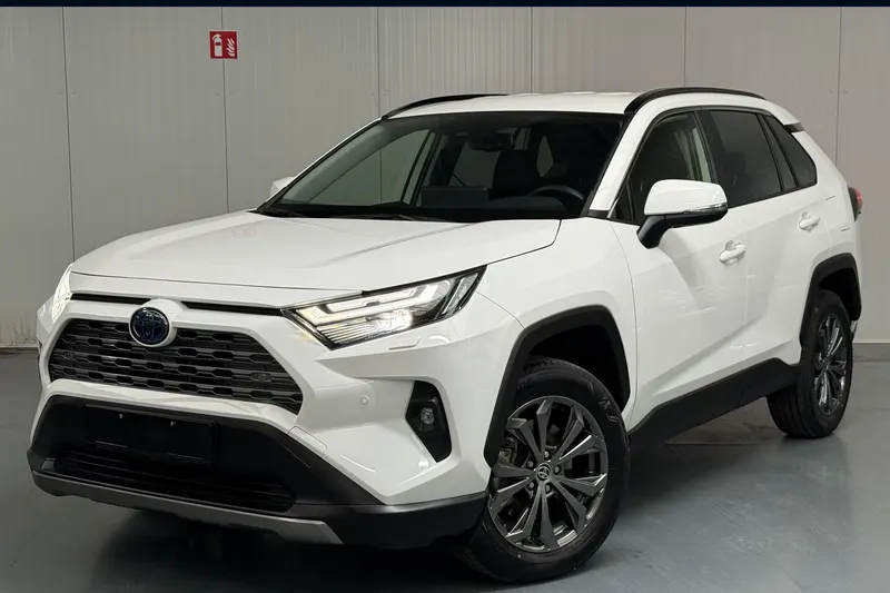 Toyota RAV4 (2024)