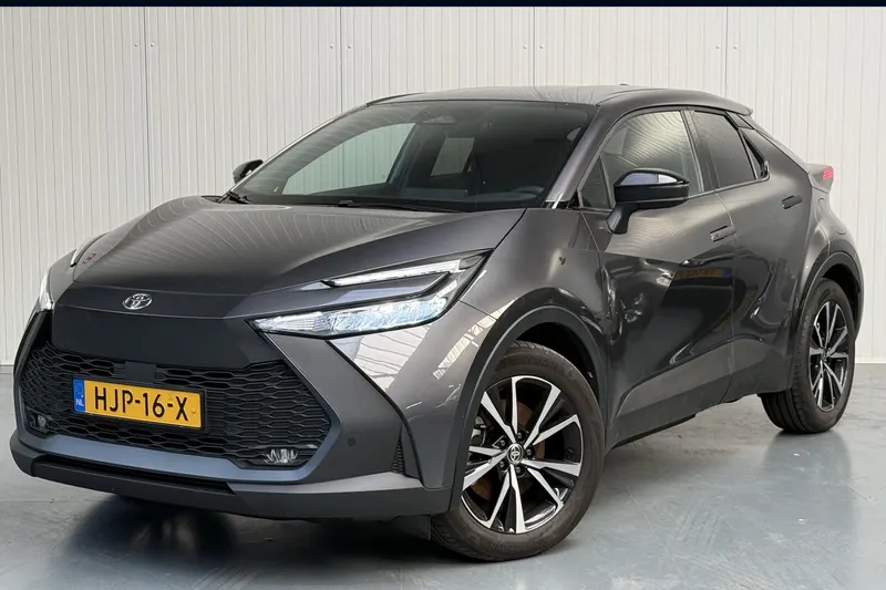 Toyota C-HR (2025)