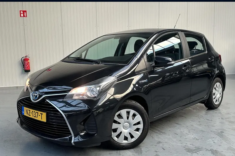Toyota Yaris (2015)