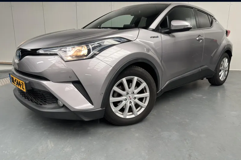 Toyota C-HR (2017)