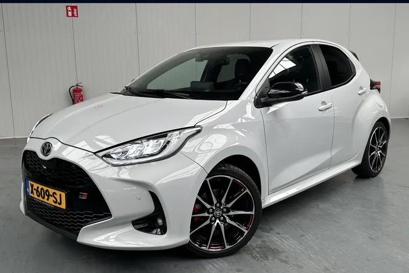Toyota Yaris (2024)