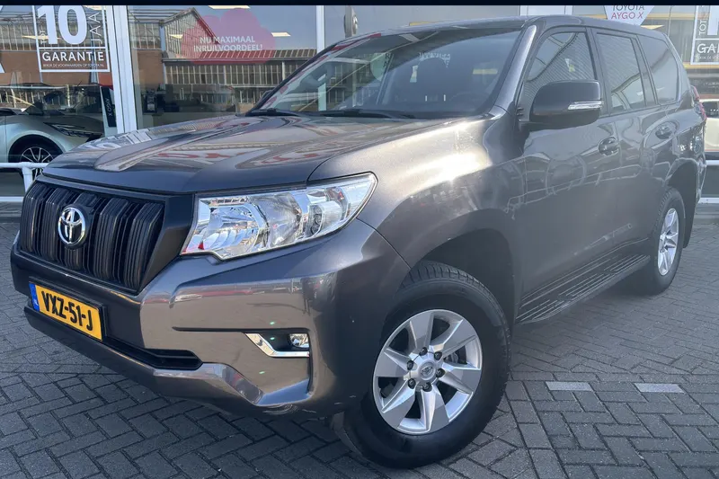 Toyota Land Cruiser (2022)