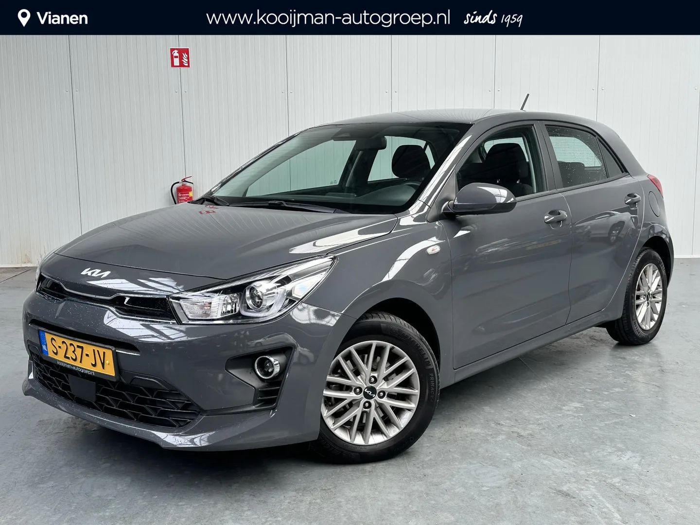 Kia Rio (2023) — foto 1
