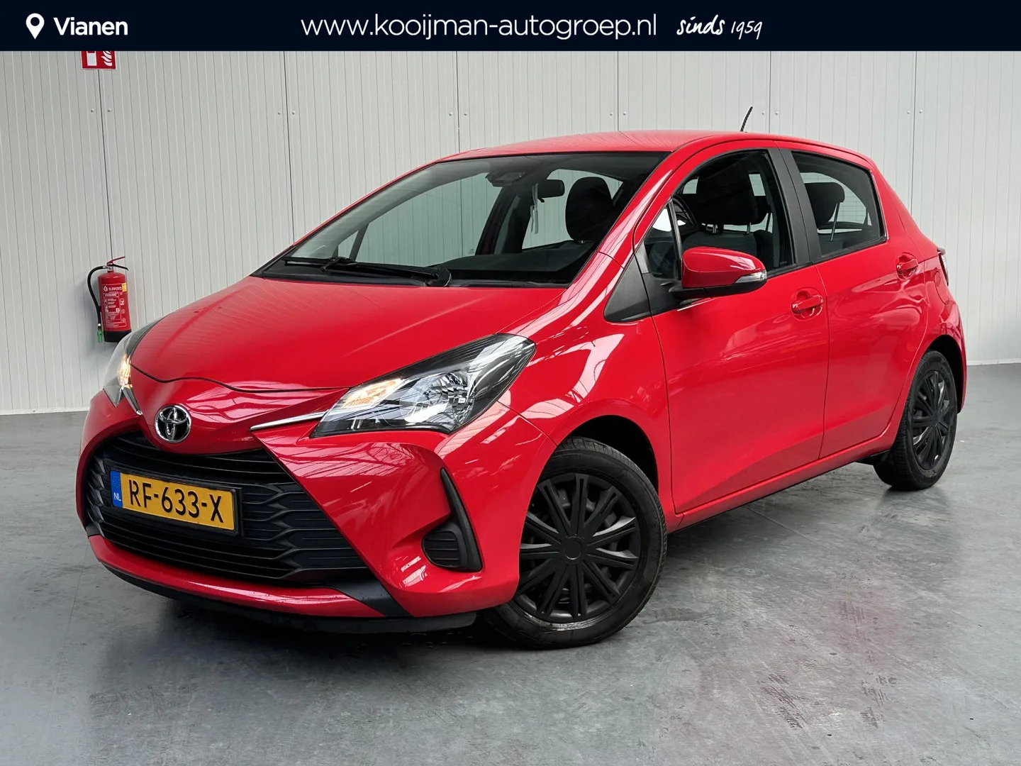 Toyota Yaris (2017) — foto 1