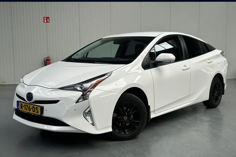 Toyota Prius (2018)
