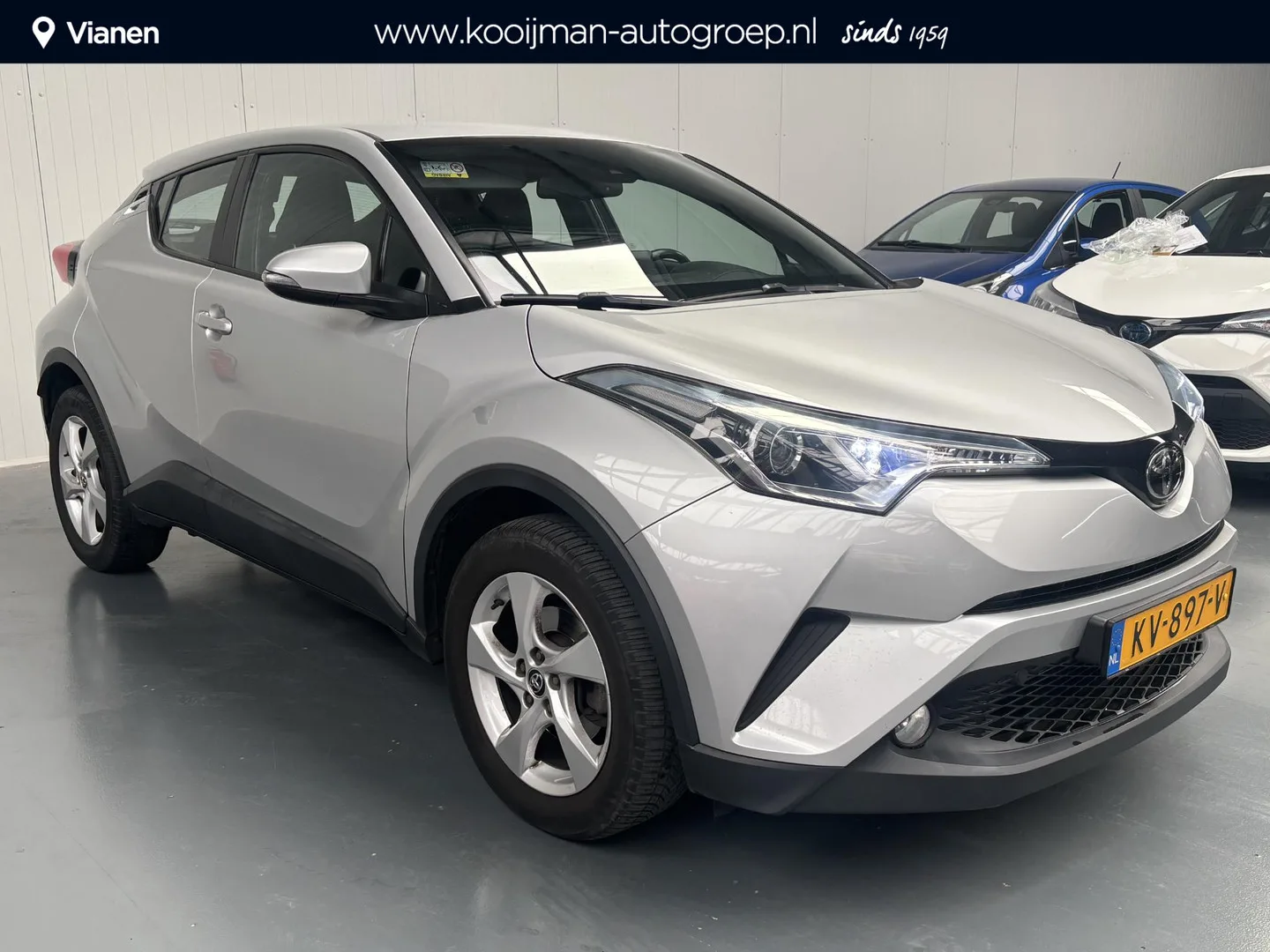 Toyota C-HR (2016) — foto 1