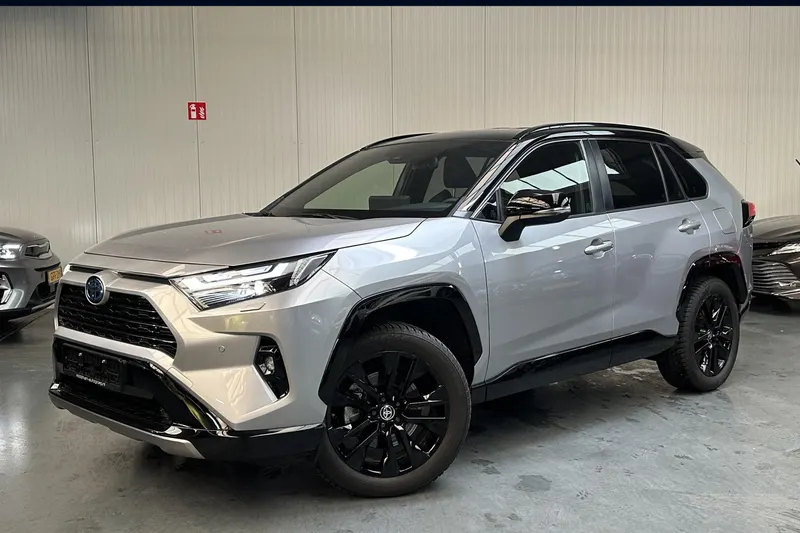 Toyota RAV4 (2024)