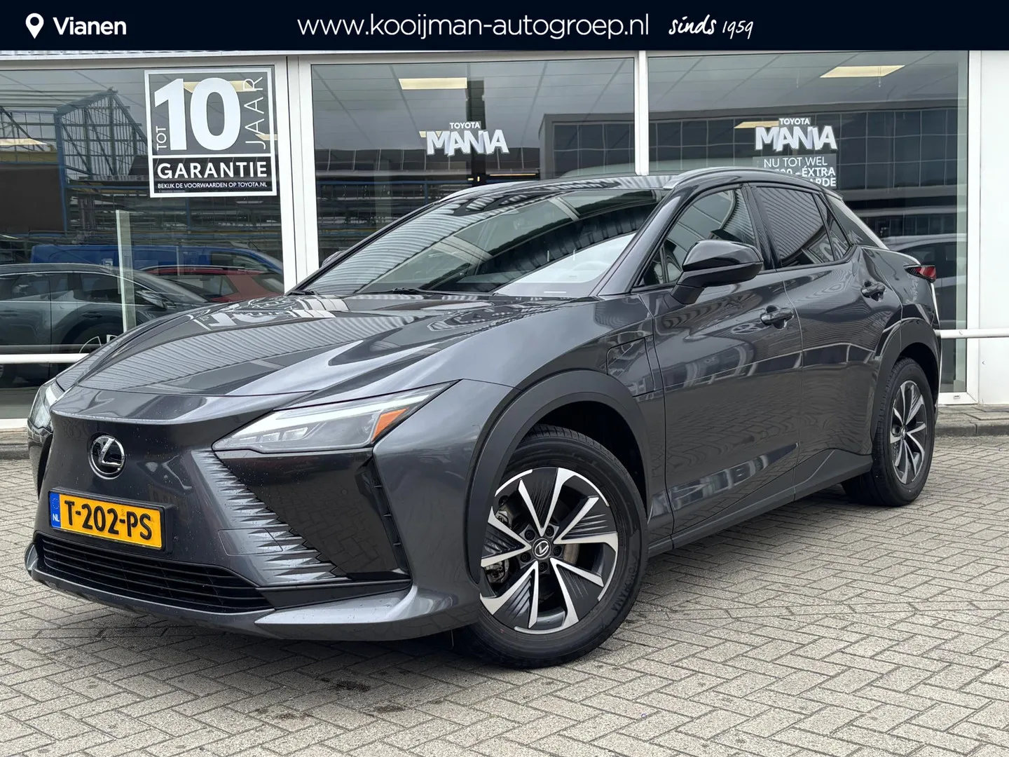 Lexus RZ (2024) — foto 1
