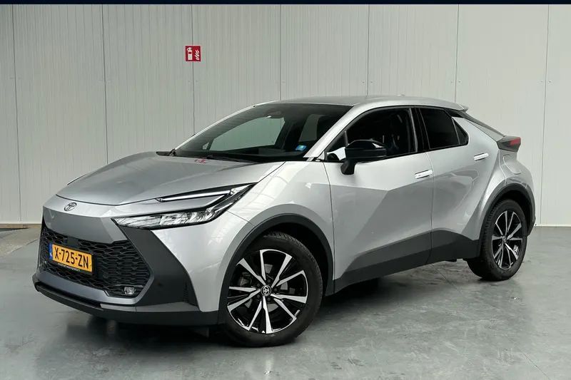 Toyota C-HR (2024)
