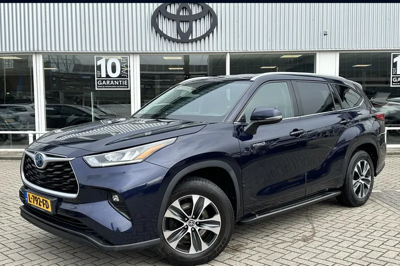 Toyota Highlander (2021)