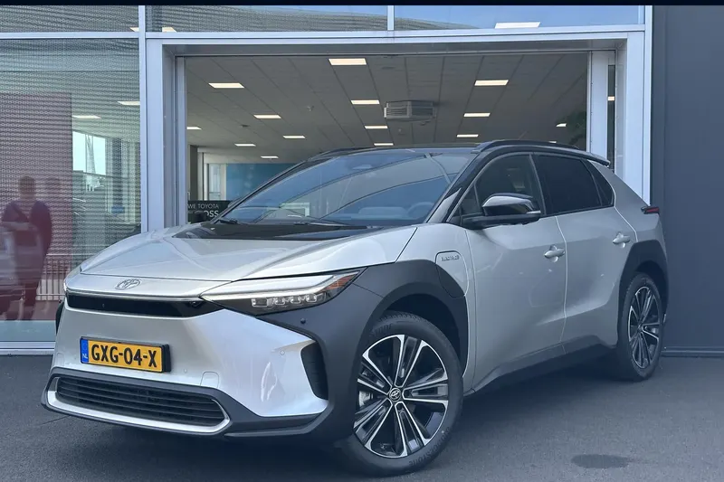 Toyota bZ4X (2024)