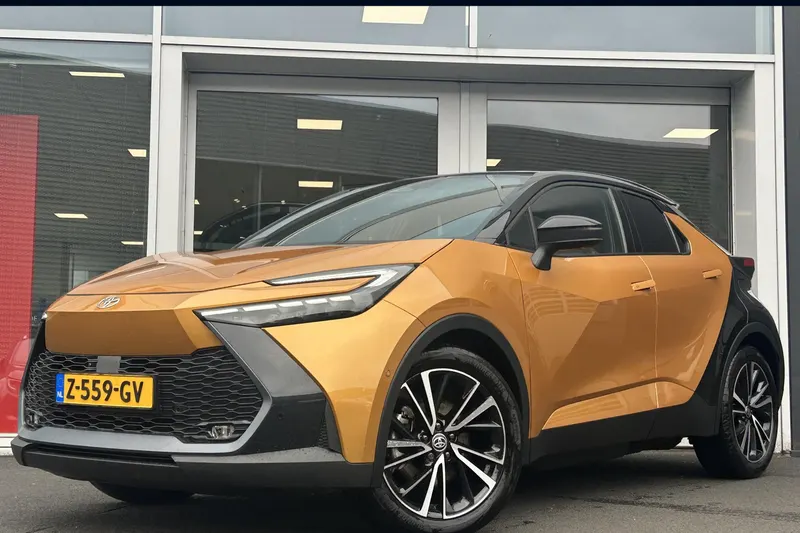 Toyota C-HR (2024)