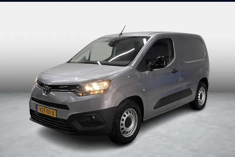 Toyota Proace (2023)