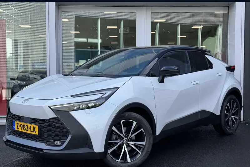 Toyota C-HR (2024)