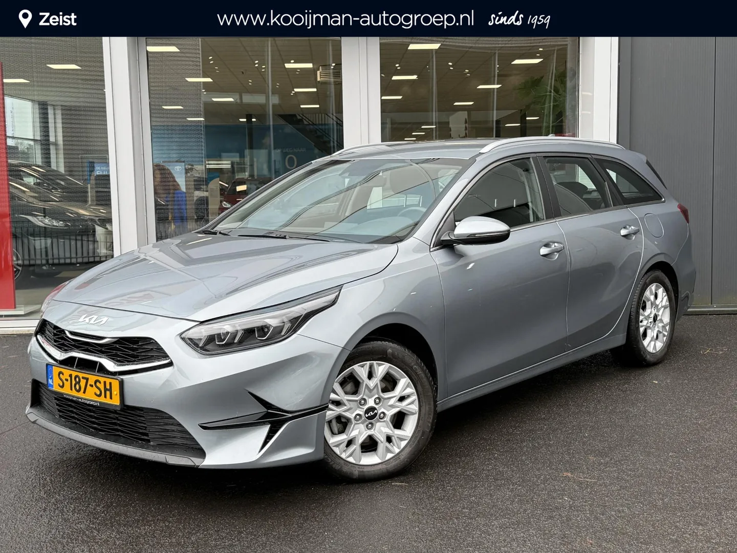 Kia Ceed Sportswagon (2023) — foto 1