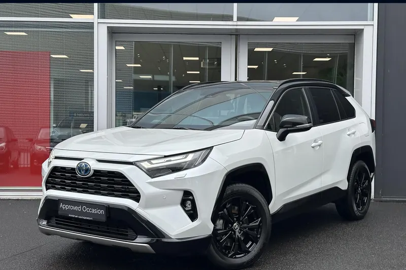 Toyota RAV4 (2024)