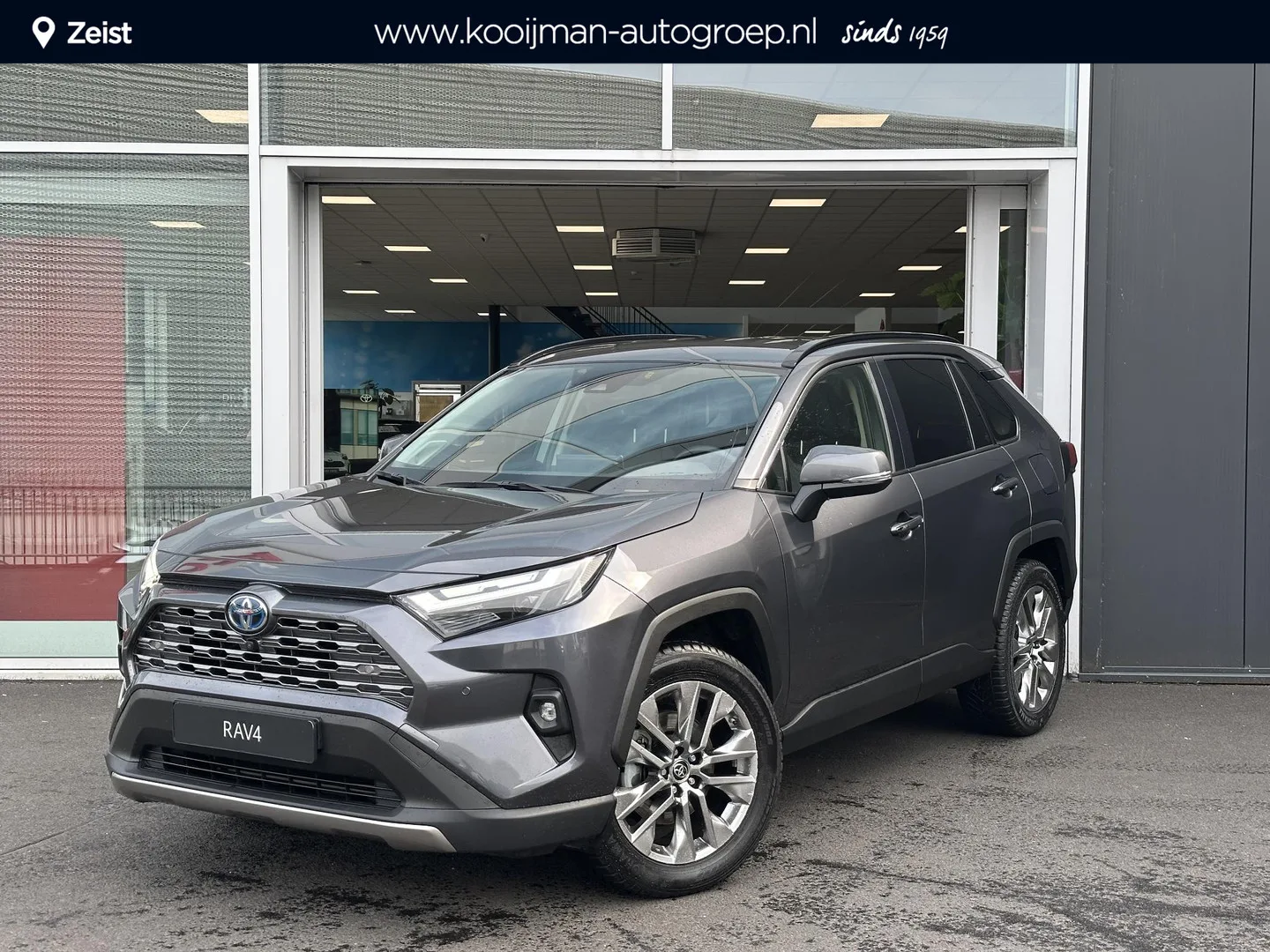 Toyota RAV4 (2022) — foto 1