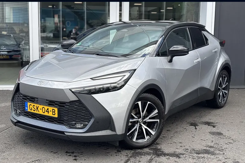 Toyota C-HR (2024)