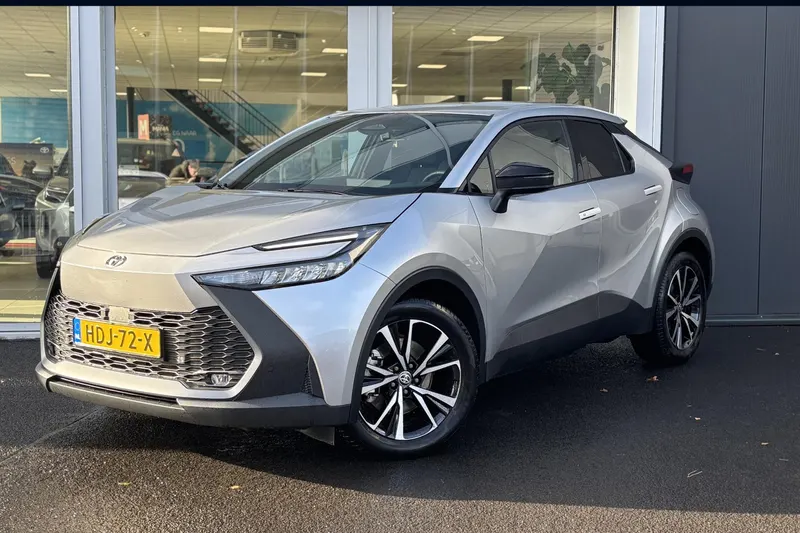 Toyota C-HR (2025)