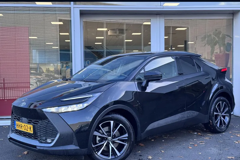 Toyota C-HR (2025)