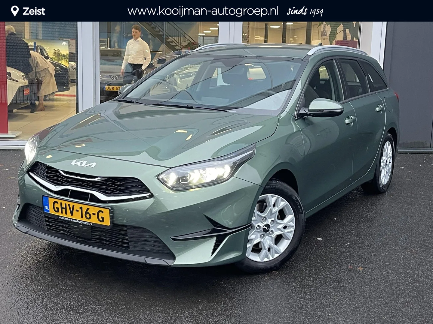 Kia Ceed Sportswagon (2024) — foto 1