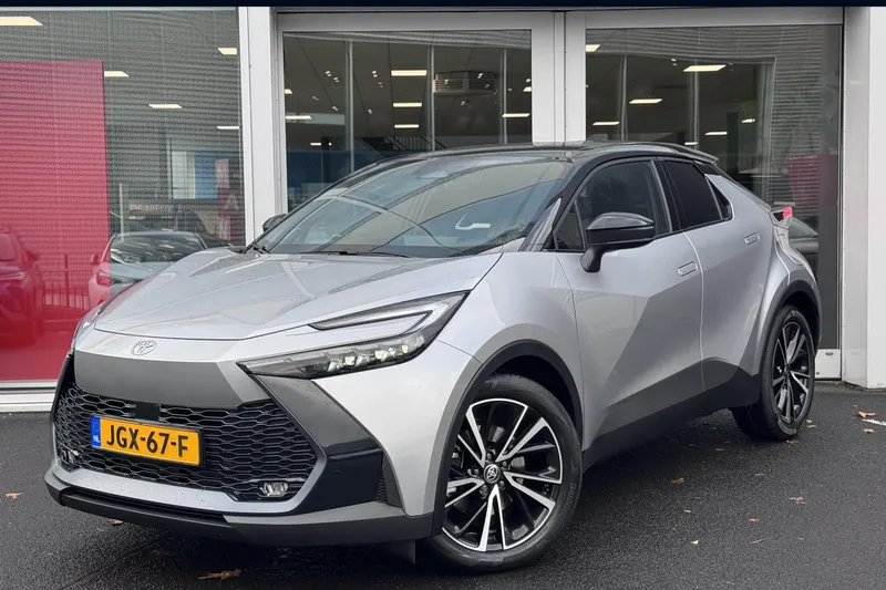 Toyota C-HR (2025)