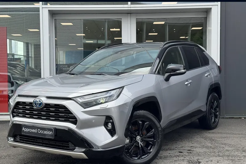 Toyota RAV4 (2024)