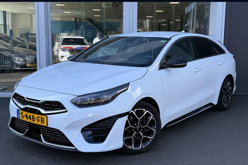 Kia Proceed (2023)