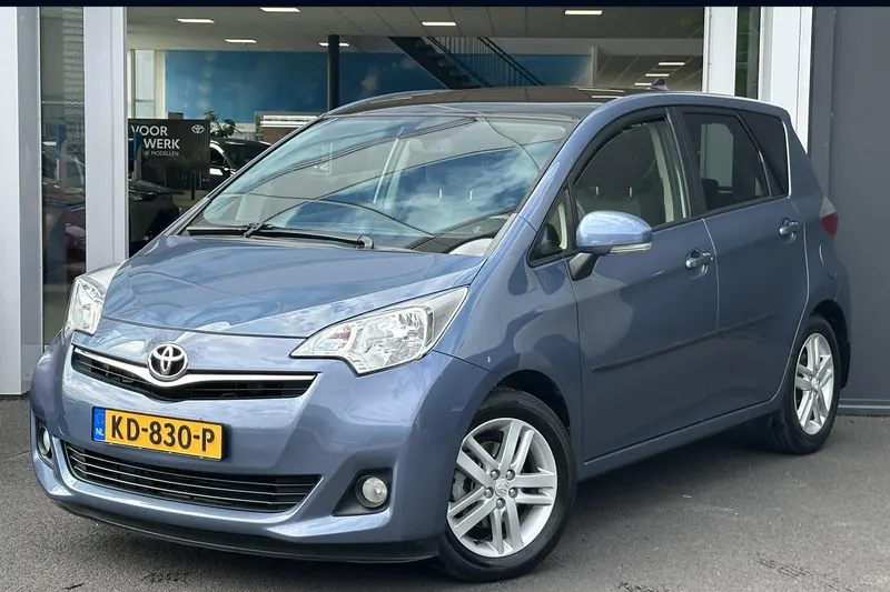 Toyota Verso-S (2014)