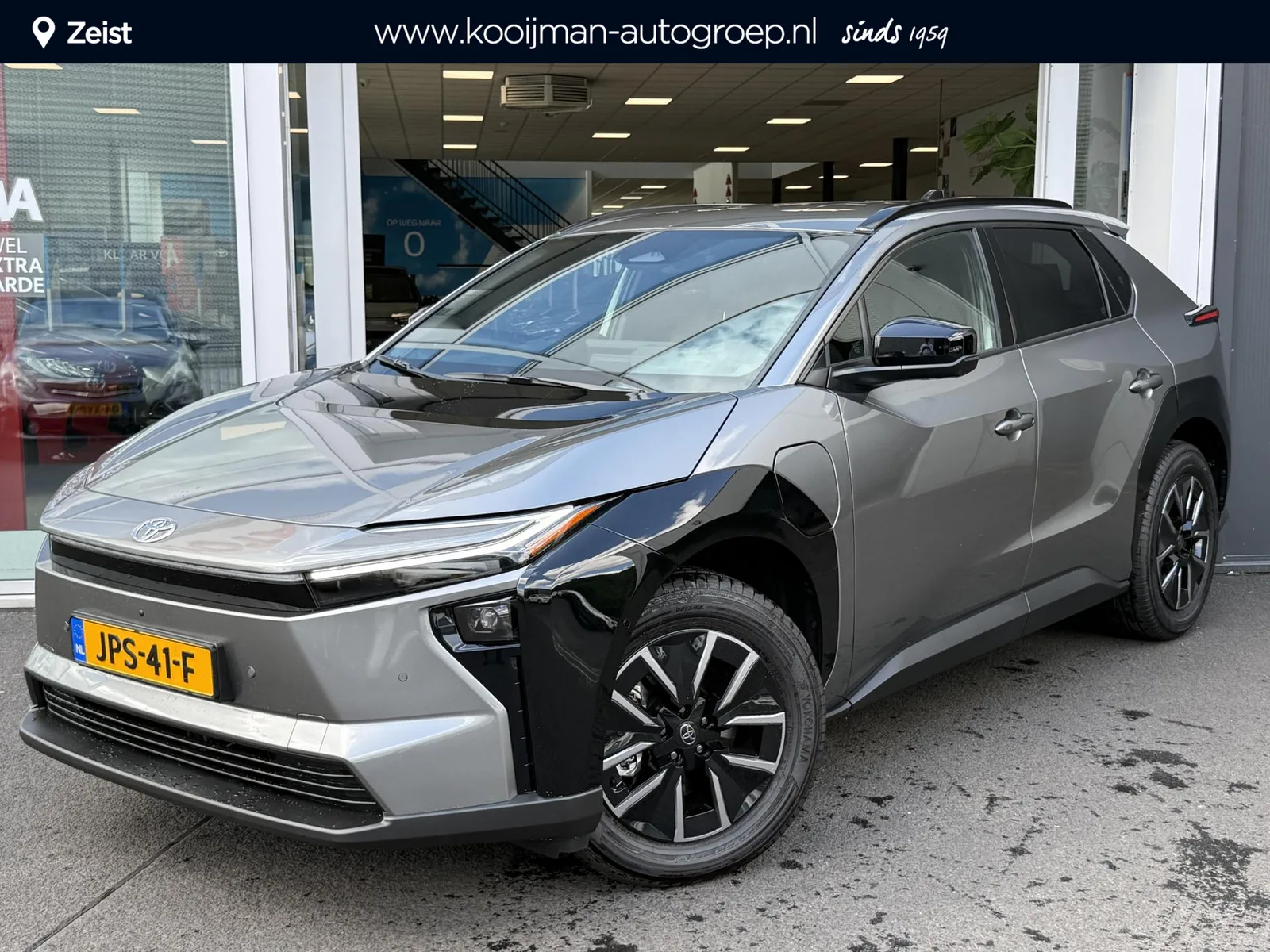 Toyota bZ4X (2025) — foto 1