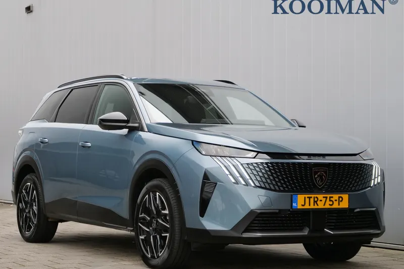 Peugeot 5008 (2025)