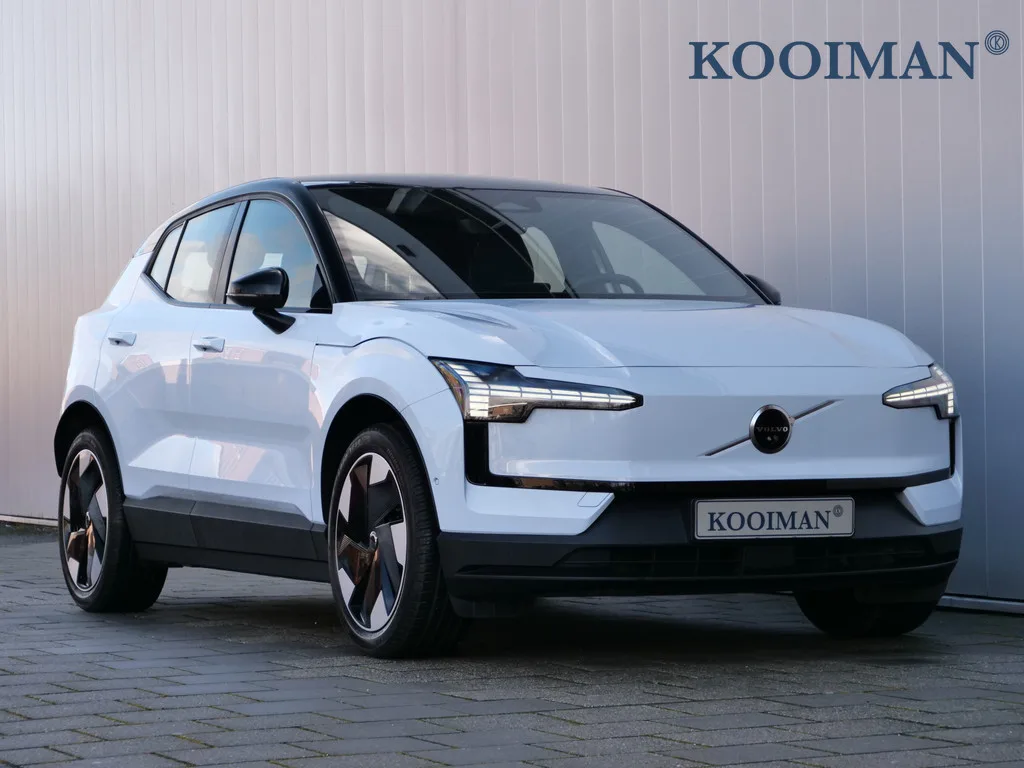 Volvo EX30 (2024) — foto 1