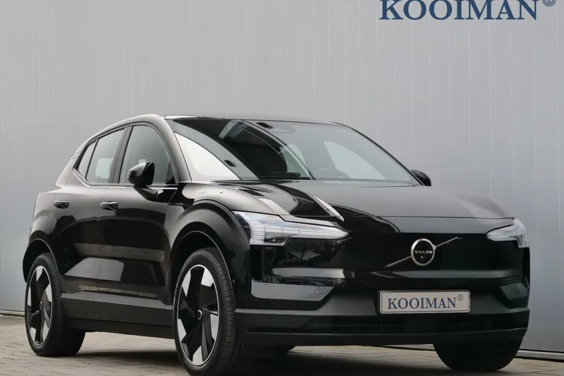Volvo EX30 (2024)