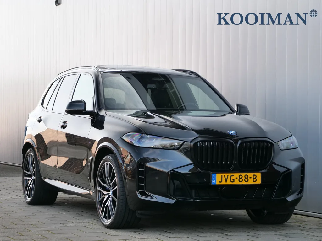BMW X5 (2023) — foto 1
