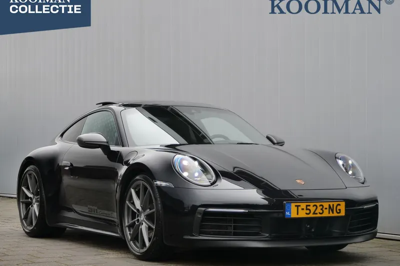 Porsche 911 (2023)