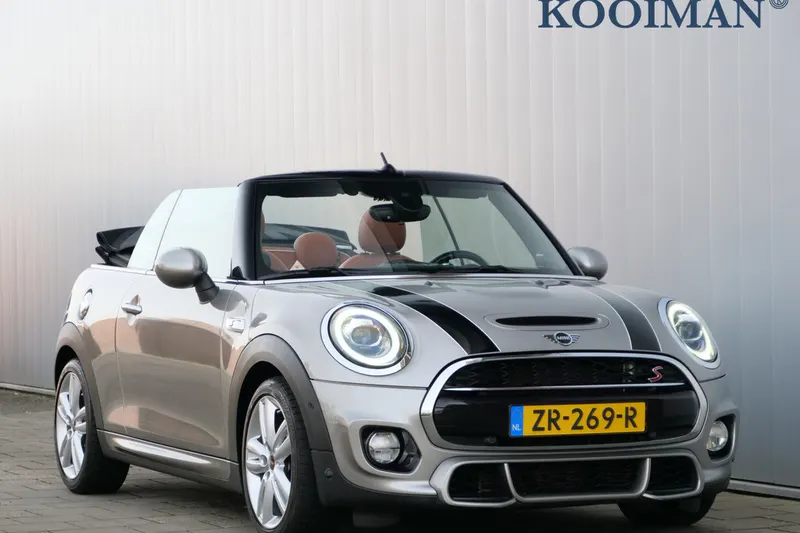 MINI Cabrio (2019)