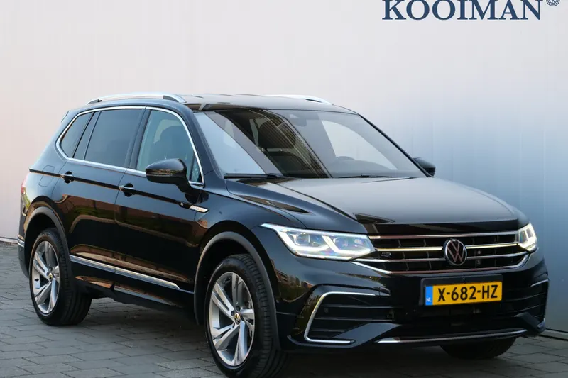 Volkswagen Tiguan (2023)