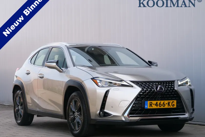 Lexus UX (2020)