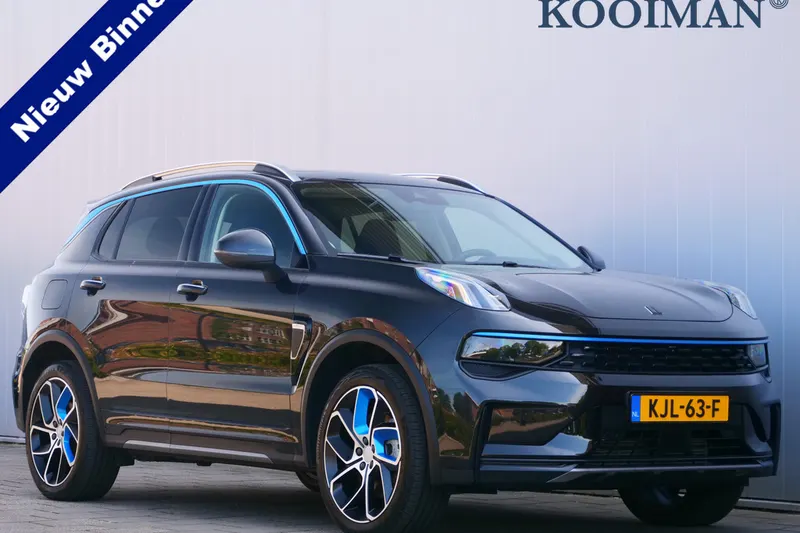Lynk & Co 01 (2023)