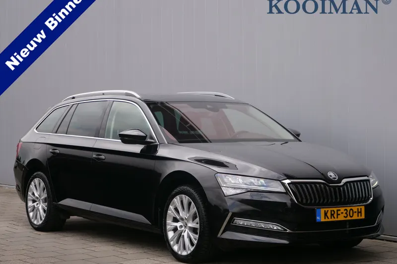 Škoda Superb (2023)