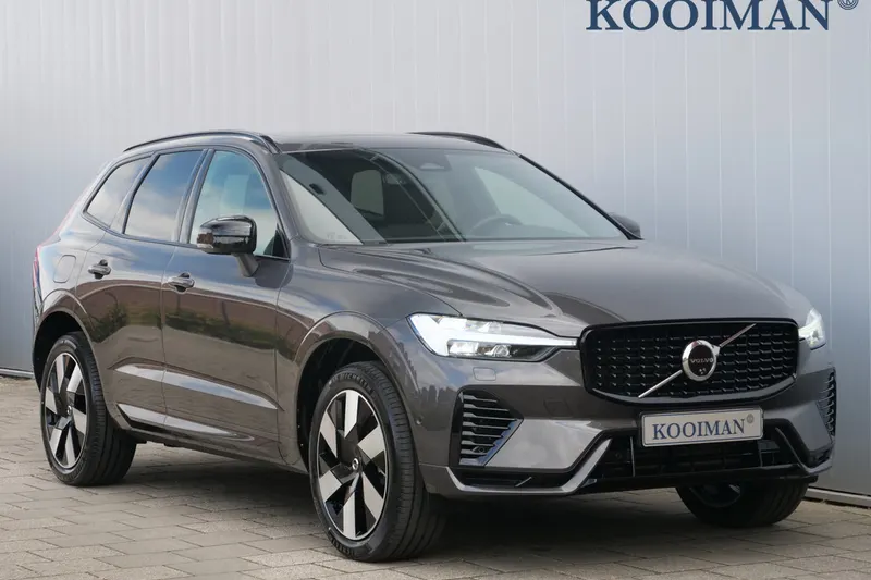 Volvo XC60 (2025)